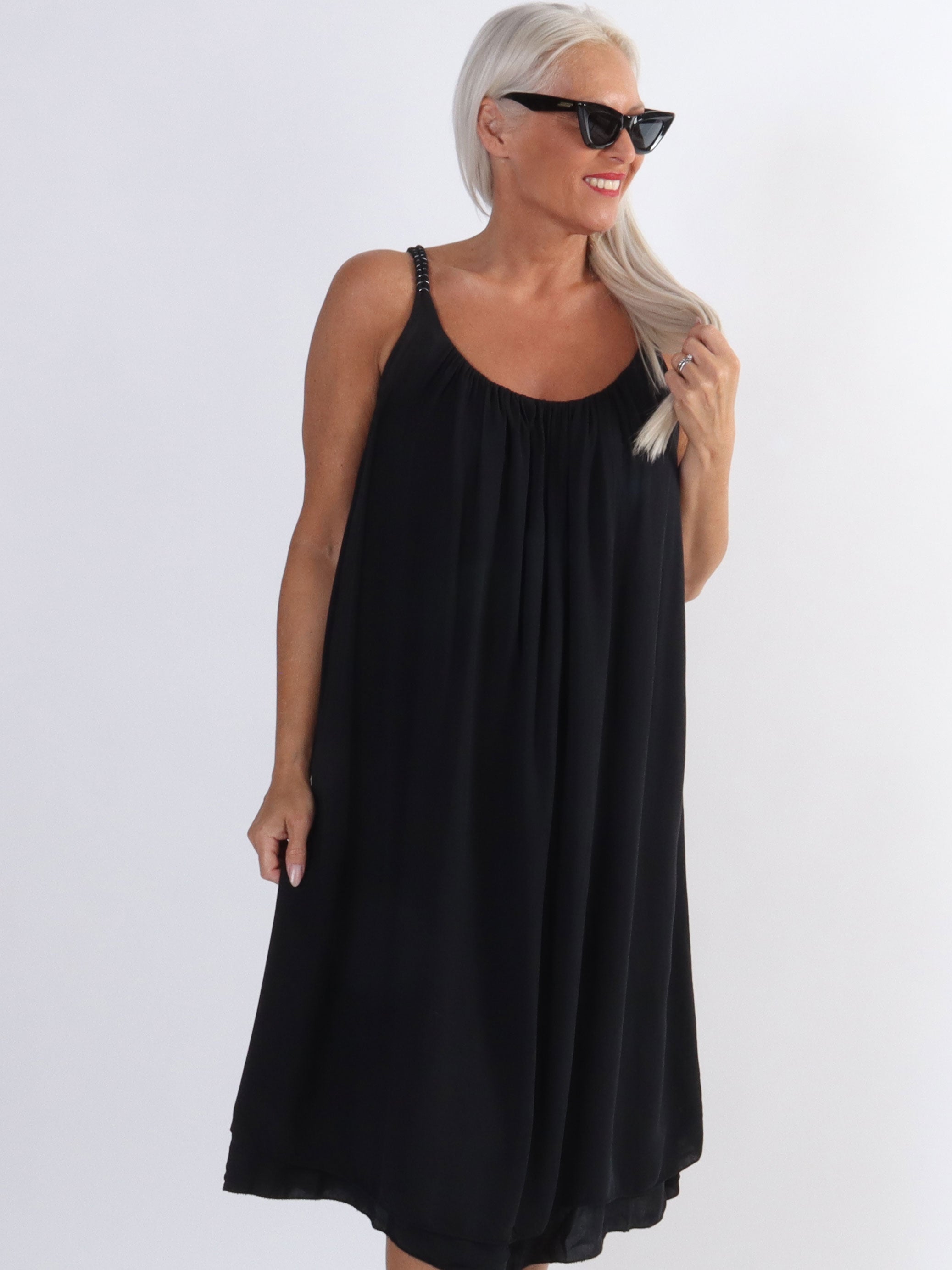 Asia Dress - Sød plus size kjole i viskose med flettet stropper